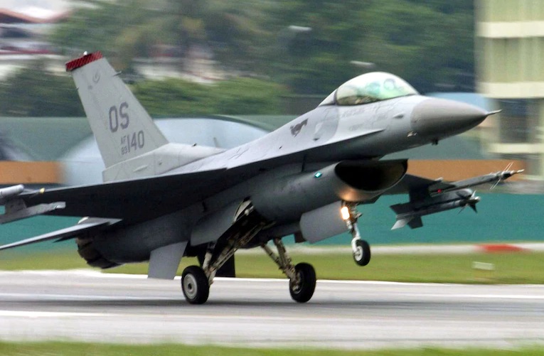 Jet Tempur Hilang Saat Latihan Militer, Taiwan Kandangkan Unit F-16